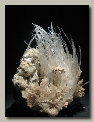 Kristall mit Haaren
