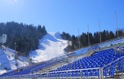 Olympiastadion Garmisch mit Slalomhang am Gudiberg