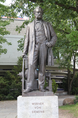 Werner von Siemens-Bronzedenkmal, Berlin