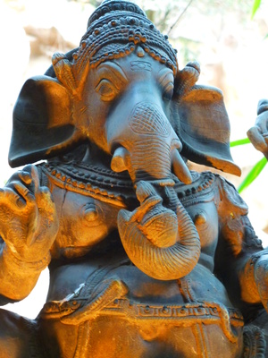 Ganesha : Gott des Anfangs und des Gelingens