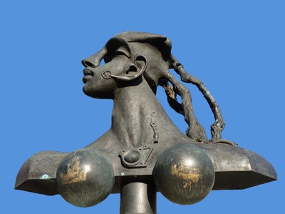 Skulptur Frauenbrüste