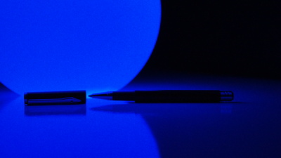 Stift - blaues Licht