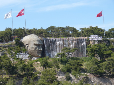 Atatürk-Monument