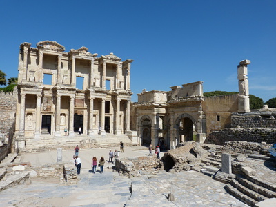 Bibliothek von Ephesus 1