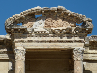 Bibliothek von Ephesus 2