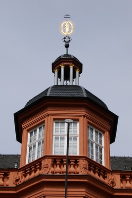 Haus zum Römischen Kaiser (Mainz), Erker