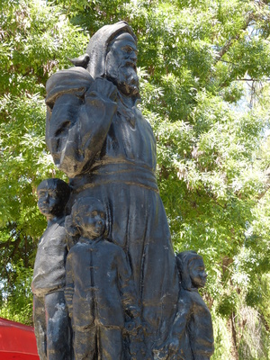 Nikolaus-Denkmal