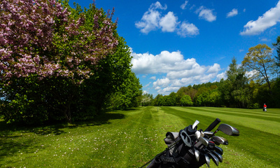 Golfen im Frühling
