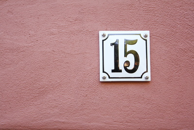 Hausnummer 15
