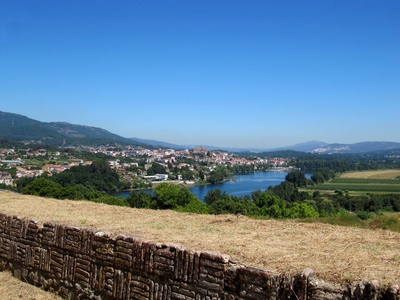 Rio Miño - ein Grenzfluss zwischen Spanien und Portugal
