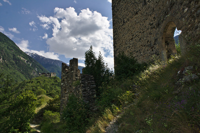 Burg Montani