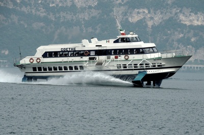 Schnellboot auf dem Gardasee