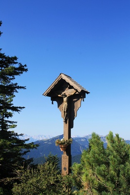 Wegkreuz am Herzogstandhaus