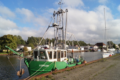 Boote im Vareler Hafen