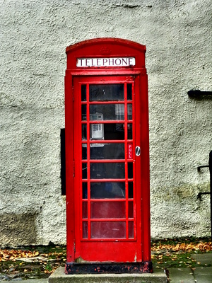 Telefonzelle in Rot