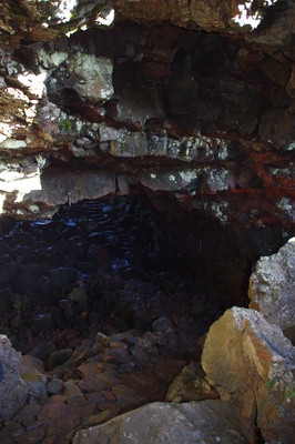 Lavahöhle in Island