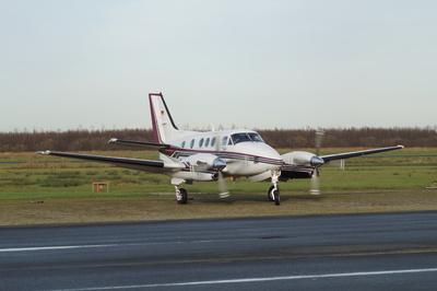 Gullwing Aviation Beech C90B