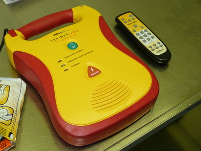 Defibrillator 2