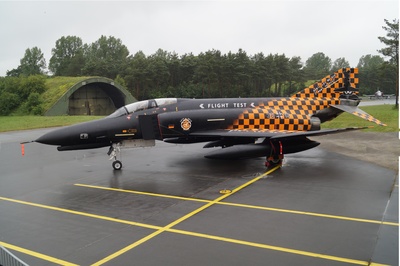 F- 4 in Sonderlackierung