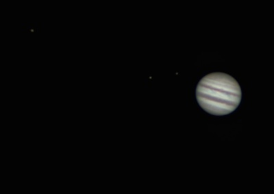 Planet Jupiter am Heiligabend mit Monden