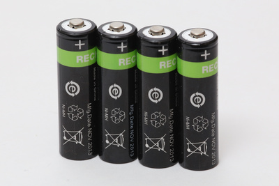 4 Batterien