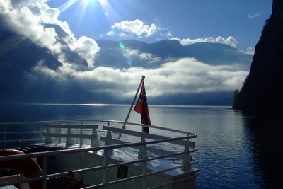 Norwegen - Sonnenaufgang am Fjord