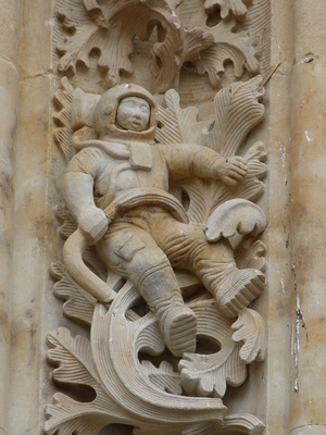 Astronaut an Kathedrale