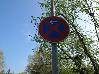 Links parken verboten