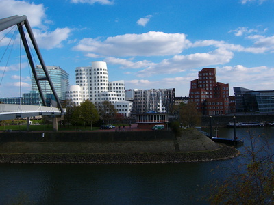 Gehry-Bauten im Düsseldorfer Medienhafen