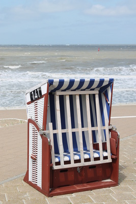 Strandkorb am Meer