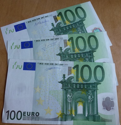 300 Euro