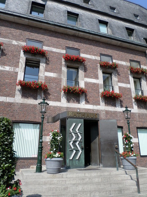Eingang zum Rathaus Düsseldorf
