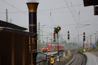 Adlerzug trifft S-Bahn