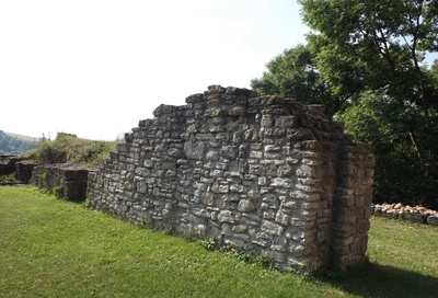 Eine Mauer aus dem Mittelalter