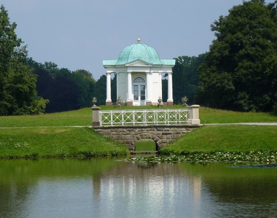 Pavillion im Park