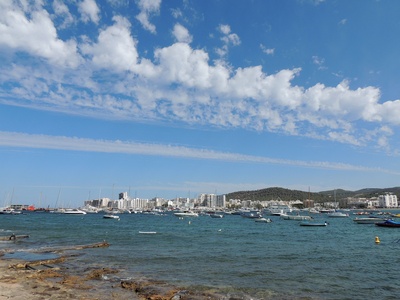 Wolken über San Antonio (Ibiza)