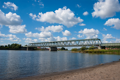 Über die Elbe Über die Elbe