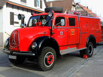 Feuerwehr Löschfahrzeug