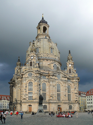 Frauenkirche (Dresden) ..