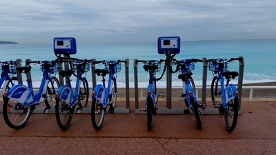 Die blauen Fahrräder