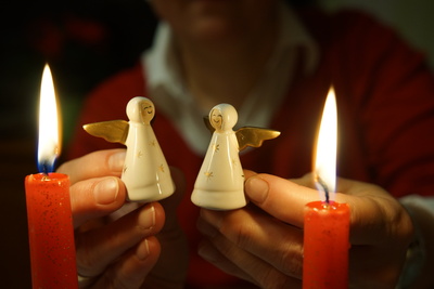 Engel im Kerzenschein