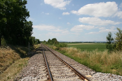 mit der bahn durch die natur