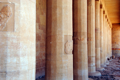 Säulengang Totentempel der Hatschepsut in Theben