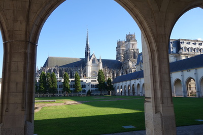 Blick auf die Kathedrale Orleans