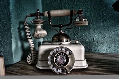 ein altes telefon 1