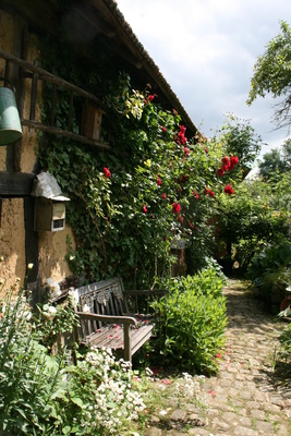 bäuerliche gartenidylle