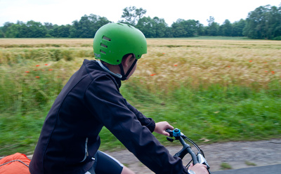 Radfahren mit Helm