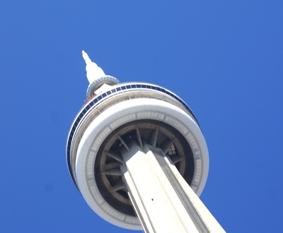 Toronto CN Tower - Spitze von unten