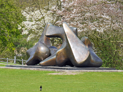 Henry Moore: "Wirbel"