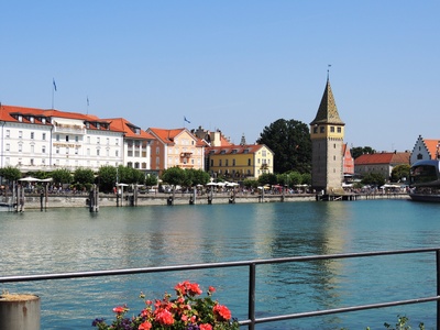 Lindauer Hafen mit Blick auf die Stadt